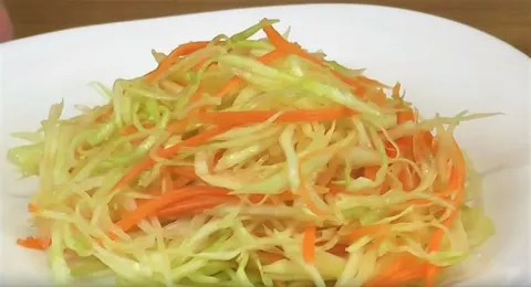 Вкусные салаты из свежей капусты: 16 простых рецептов
