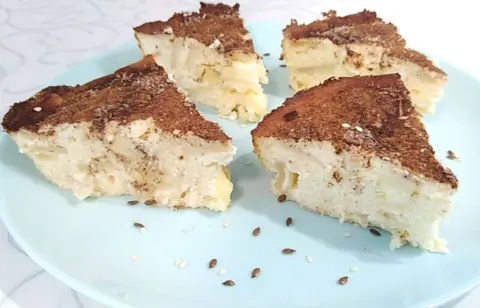 Пышная творожная запеканка в духовке с манкой. Рецепт с яблоками