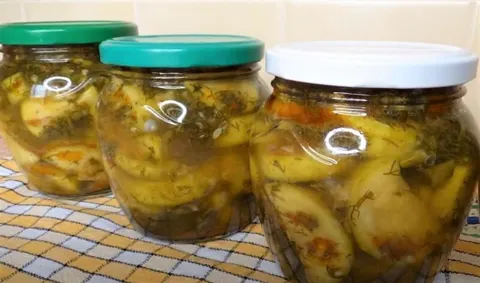 Кабачки, как грибы, на зиму: 4 вкусных рецепта заготовок