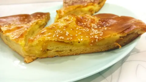 Пирог на кефире с картошкой: быстрый и вкусный рецепт в духовке
