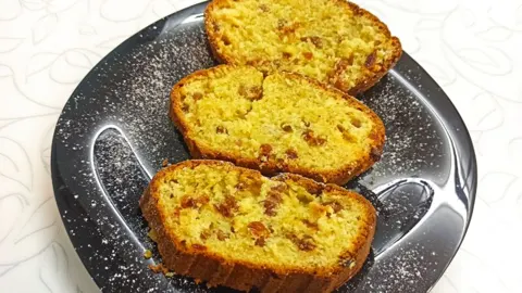 Творожный кекс с изюмом: самый вкусный рецепт в духовке
