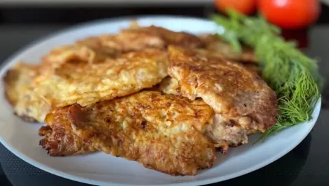 Отбивные из свинины на сковороде, сочные и нежные — 9 вкусных рецептов